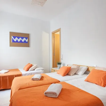 3. Marybeach * Sitges